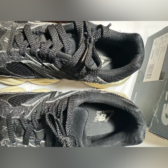 NEW BALANCE 9060 Sneakers Black / Sea salt - Picture 11 of 16